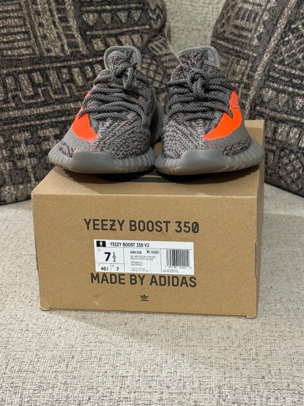 Adidas Yeezy Beluga V2